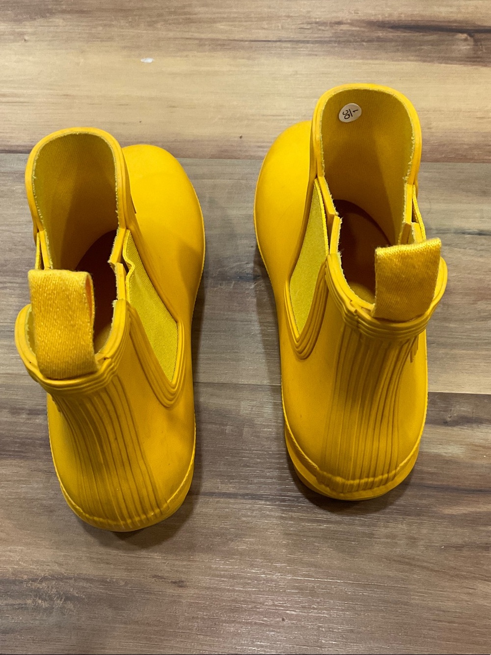 Hunter Yellow Chelsea Rain Boots - Picture 5 of 5
